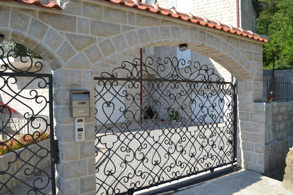 Abc Apartments Котор Екстер'єр фото